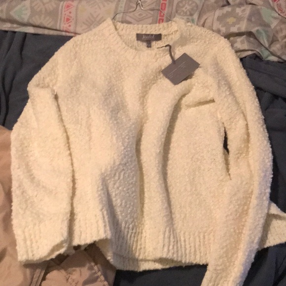 Sweater - Picture 4 of 5